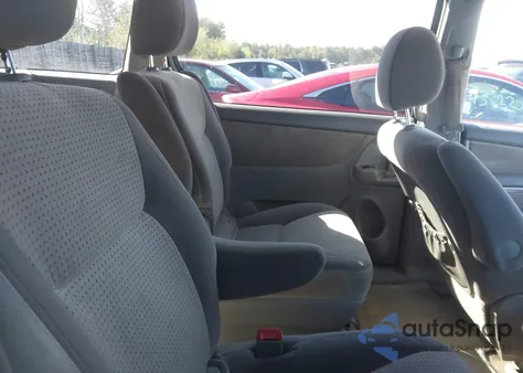 2009 Toyota Sienna Le z USA, uszkodzony, nr VIN 5TDZK23C39S238051